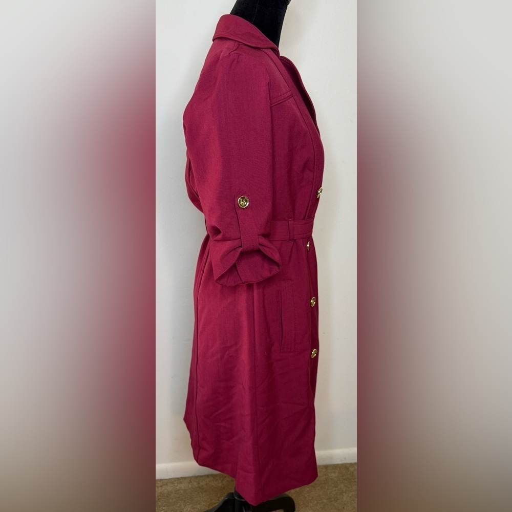 Sharagano Red wrap shirt dress belted gold tone buttons, buckle pockets 4 EUC - Picture 7 of 9